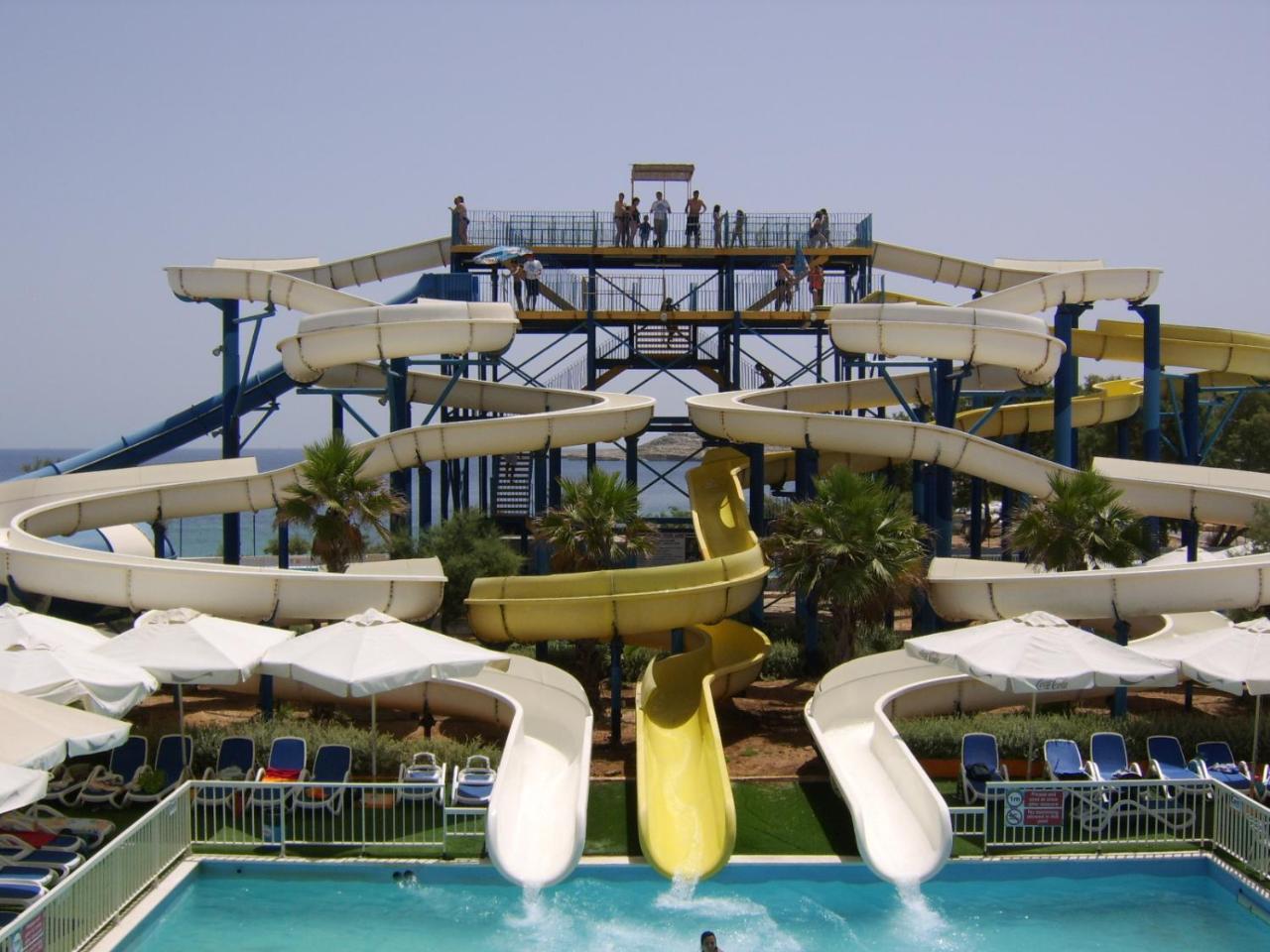 Seafront Apartment With Pool St. Paul's Bay Exterior foto