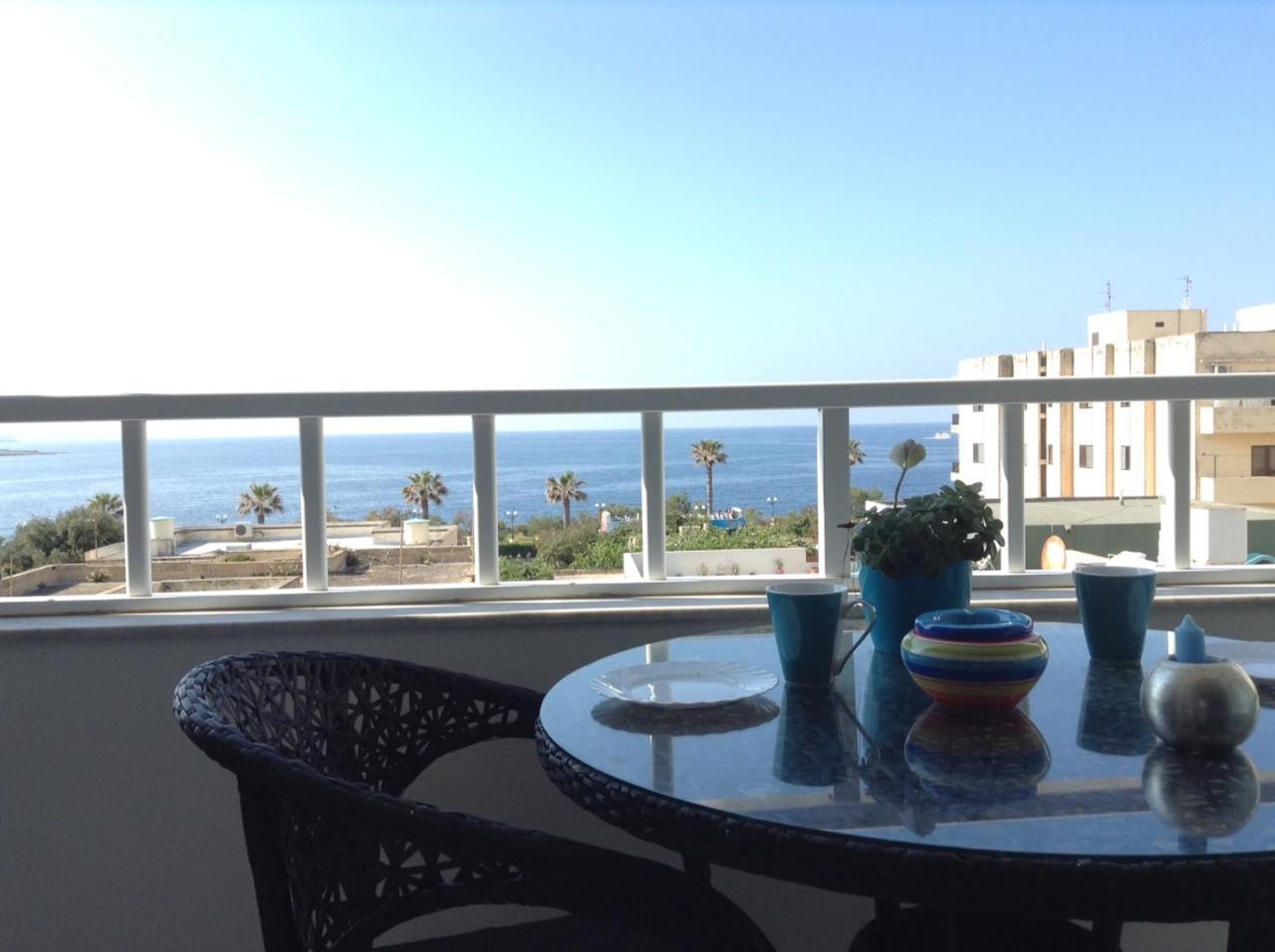 Seafront Apartment With Pool St. Paul's Bay Exterior foto